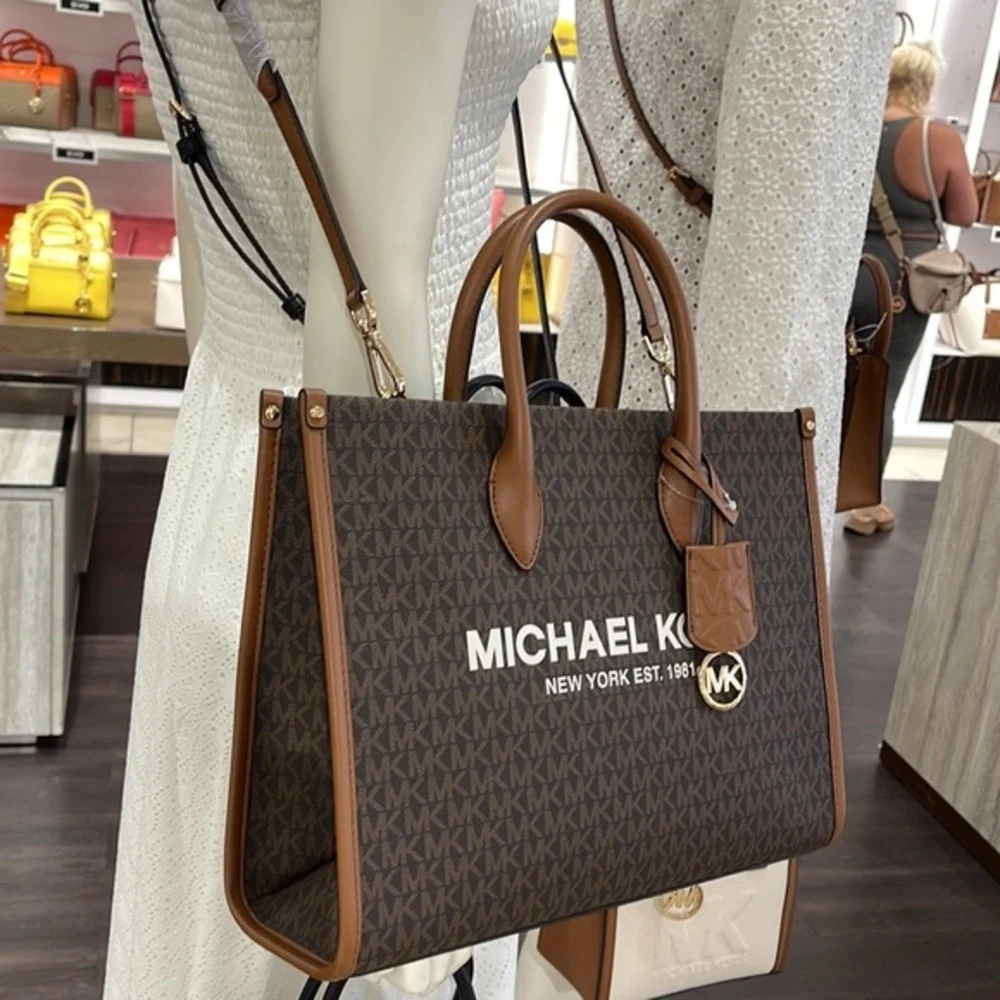 Michael Kors "Mirella" MD EW Tote Brown Shoulder Bag - 35F2G7ZT2B
Brown - Picture 1 of 16